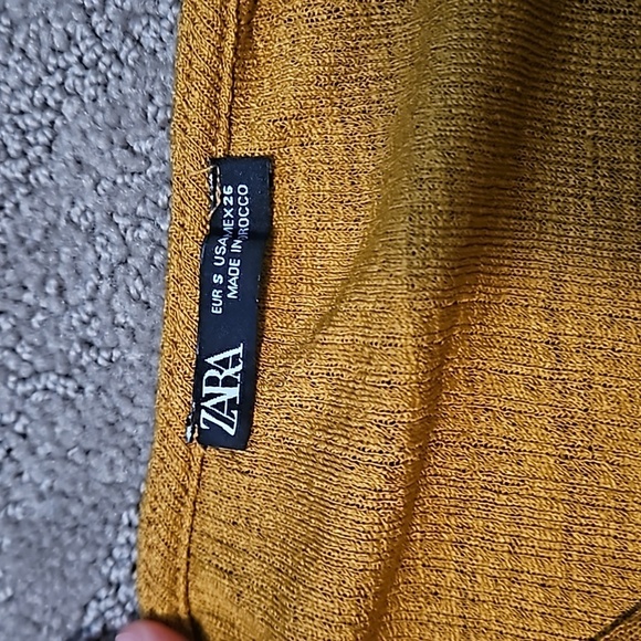 Cute zara top - Picture 2 of 2